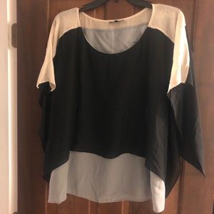 Eileen Fischer silk Flowy top medium black neutral